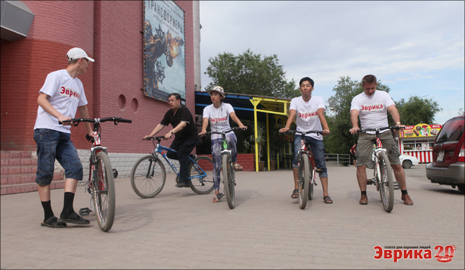 Вековой юбилей казахстанского велоспорта сотрудники «Эврики» встретили на колёсах