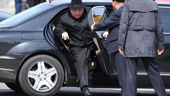 Северокорейский лидер часто пользуется роскошными средствами передвижения..png