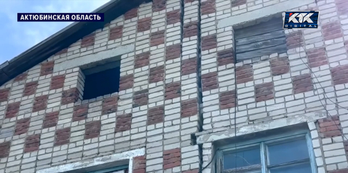 Жилой дом расходится по швам в Мартуке