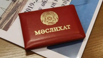 Маслихаты скоро распустят. Из-за партии «Аманат»