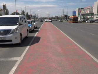 В Актобе обновляют дорожную разметку