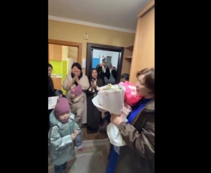 Женщине, насильно разлученной с детьми и помещённой в психушку, подарили квартиру