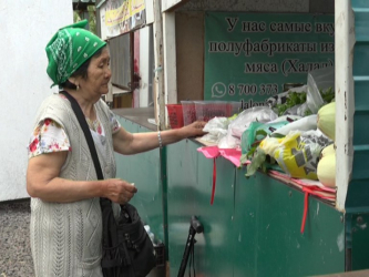 Саяжай өнімдері түрлі бағада базар сөрелерінде сатылуда