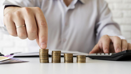 Почти половина казахстанцев получают более 300.000 тенге в месяц