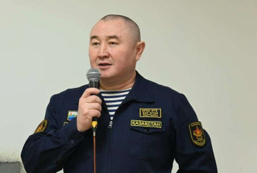 Экс-главком ВМС Казахстана задержан по делу о трагедии на Каспии