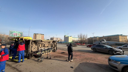 Опрокинулась «скорая» с беременной пациенткой