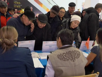 В Актобе в честь праздника Наурыз прошла ярмарка вакансий