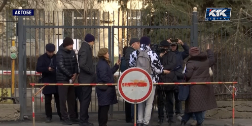 Десятки дольщиков остались без денег и квартир