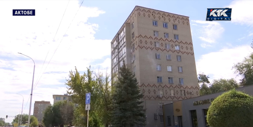 Пожилые люди стали заложниками своего дома из-за сломанного лифта