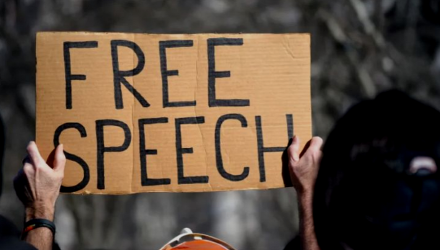 Журналисты требуют сохранить свободу слова