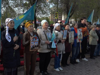 Мероприятия ко Дню Победы начались у Вечного огня