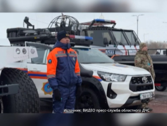 Актюбинским спасателям вручили ключи от новой спецтехники