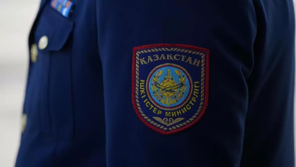 полицейские.jpg