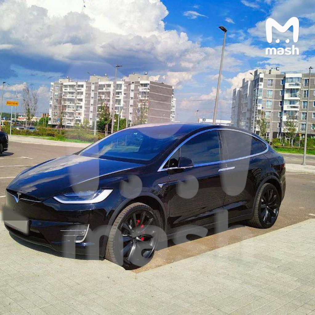 Личная Tesla Романа СТАРОВОЙТА..jpg Личная Tesla Романа СТАРОВОЙТА..jpg