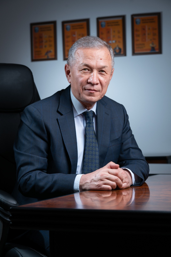 саринжипов.jpeg саринжипов.jpeg