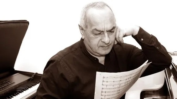 левон оганезов.jpg