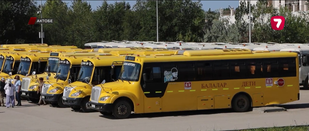 школьные автобусы.jpg школьные автобусы.jpg