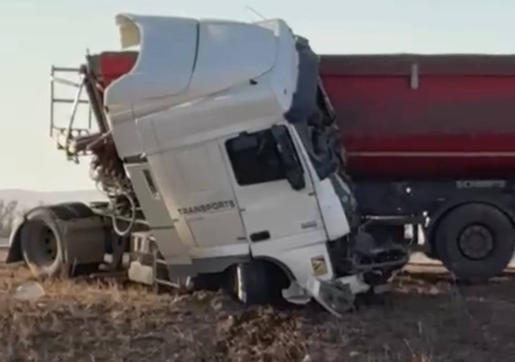 дтп пол1.jpg дтп пол1.jpg