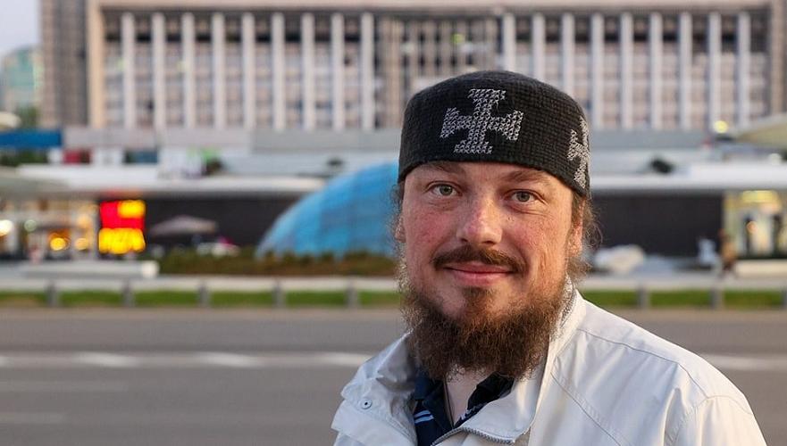 священник.jpg священник.jpg