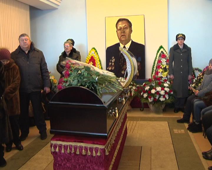 Горожане проводили в последний путь Фёдора Чемоданова Горожане проводили в последний путь Фёдора Чемоданова